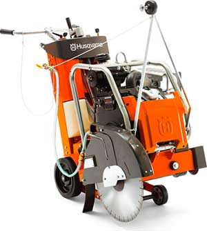 Резчик швов HUSQVARNA FS-524 в прокат в Сочи. У нас лучшая цена за сутки! Возможность взять в аренду с выгодной скидкой до 40% при экспресс доставке 24/7. И помните, ночью стоимость еще дешевле на 30%! #арендапрокат #виброплита #выгодно